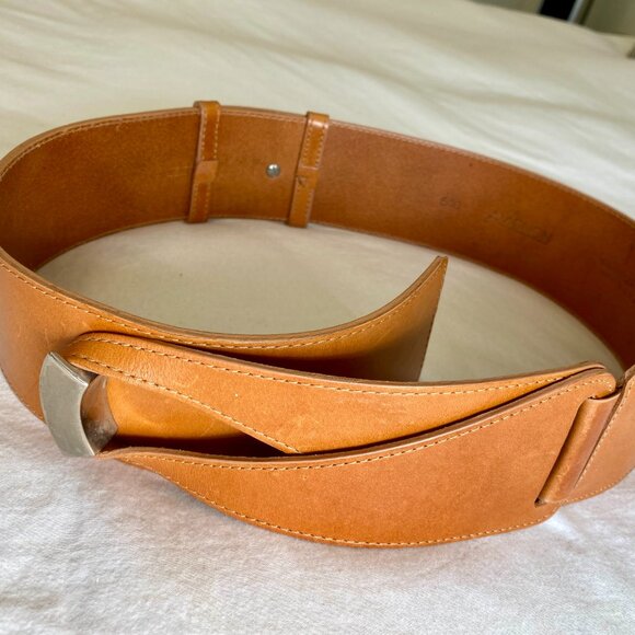Vintage Avignon Genuine Leather style #608 Women\'s Belt Size S main image 4